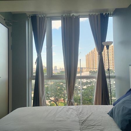 Bay Garden Club And Residences Pasay Buitenkant foto